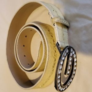 𝅺Two Guess cream and sparkle & black /silver  leather belts XL